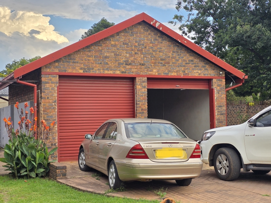 3 Bedroom Property for Sale in Bester Gauteng
