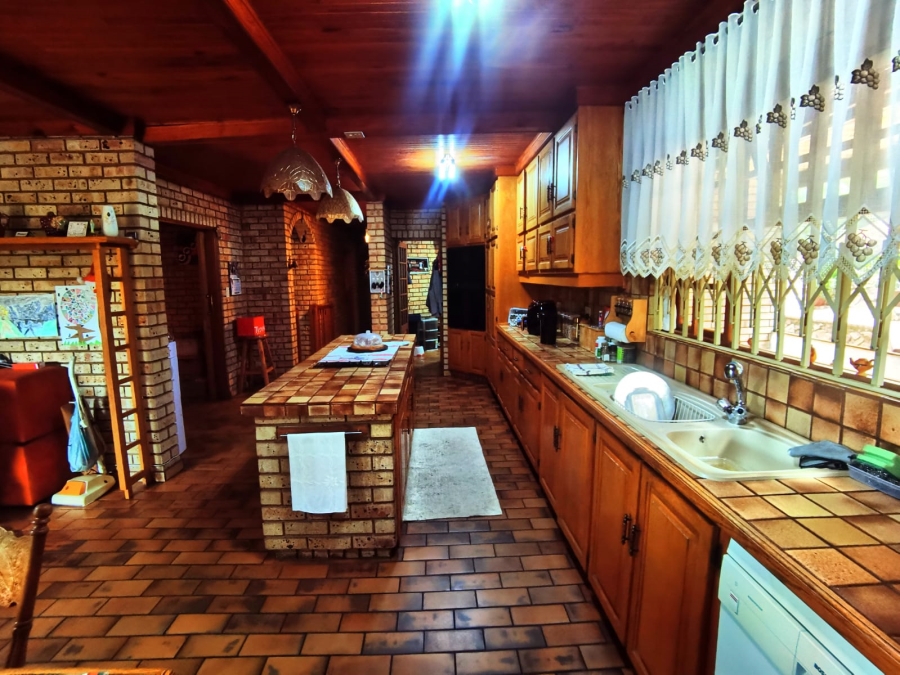 5 Bedroom Property for Sale in Magalieskruin Gauteng