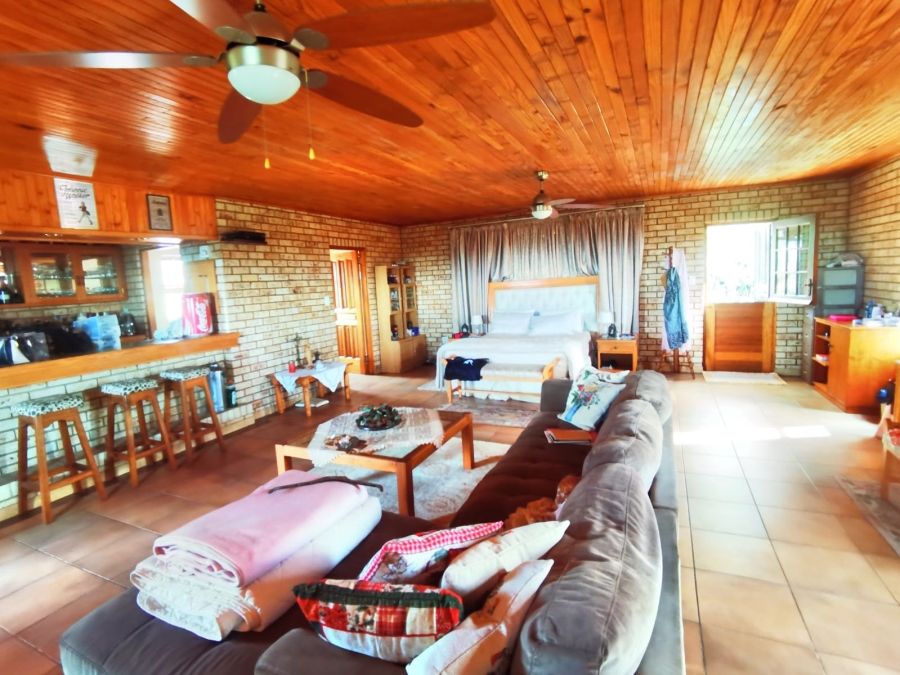 5 Bedroom Property for Sale in Magalieskruin Gauteng