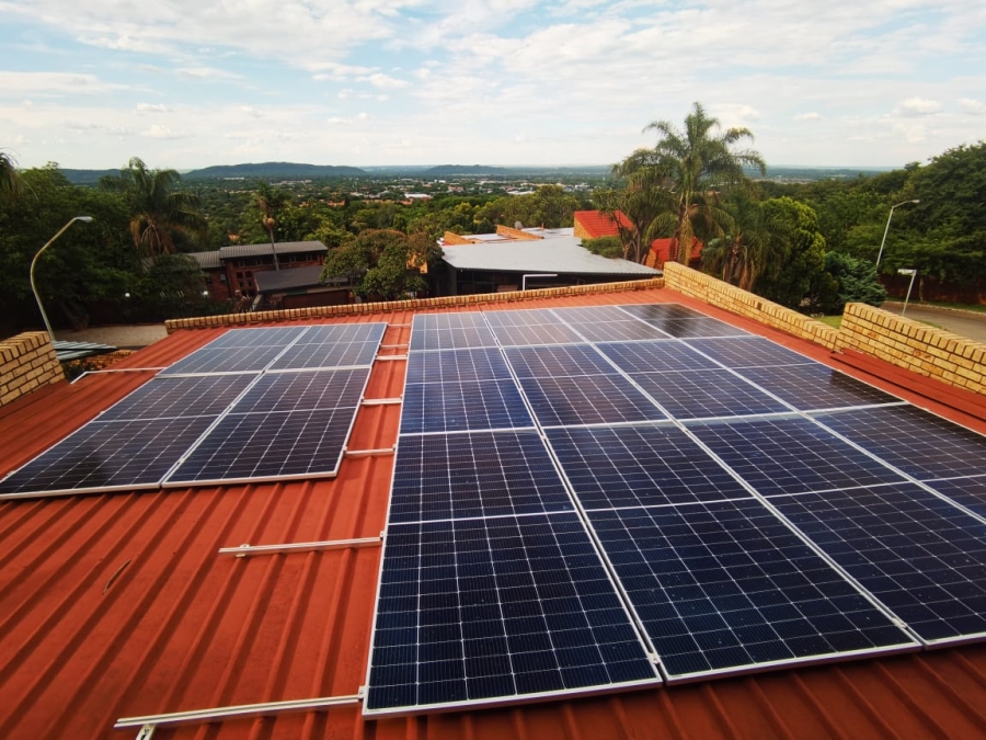 5 Bedroom Property for Sale in Magalieskruin Gauteng