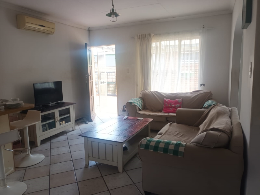 2 Bedroom Property for Sale in Hesteapark Gauteng