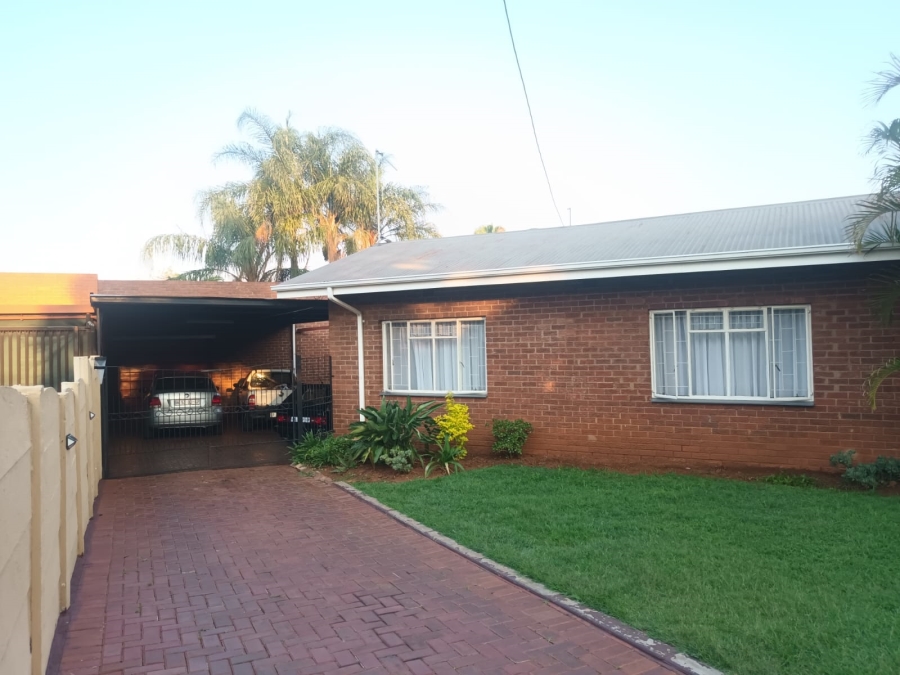 3 Bedroom Property for Sale in West Park Gauteng