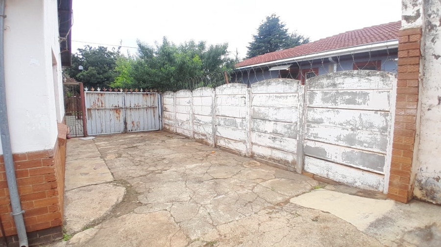 3 Bedroom Property for Sale in Westonaria Gauteng