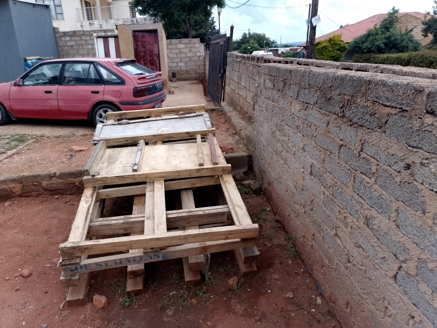 2 Bedroom Property for Sale in Mamelodi East Gauteng