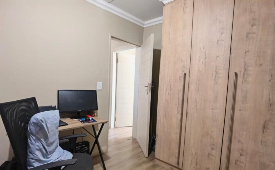 2 Bedroom Property for Sale in Kameeldrift East Gauteng