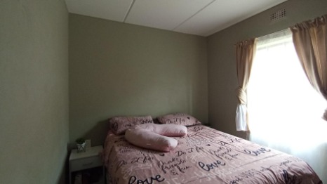 2 Bedroom Property for Sale in Montana Tuine Gauteng