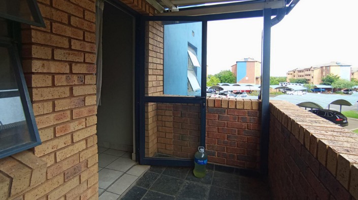 2 Bedroom Property for Sale in Montana Tuine Gauteng