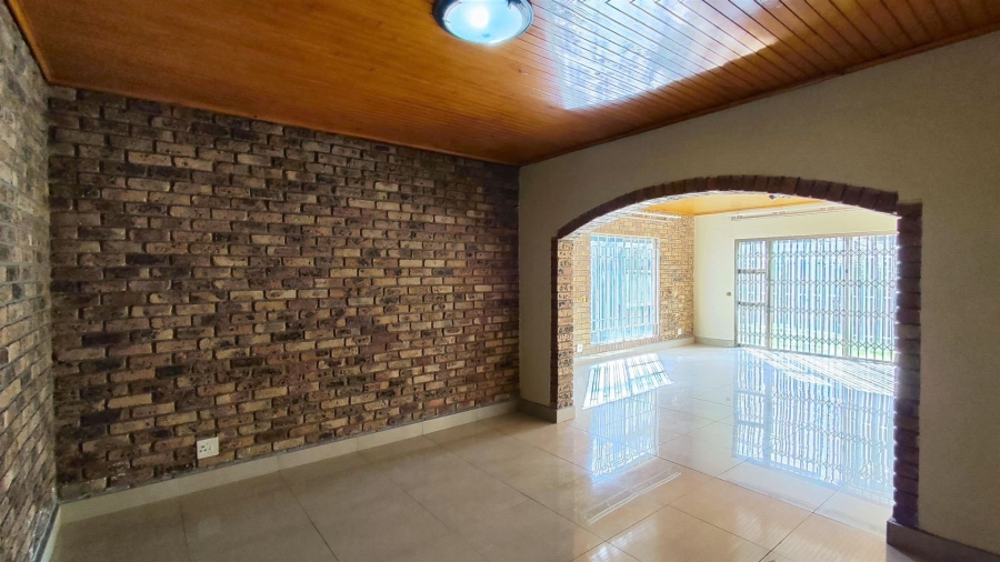 3 Bedroom Property for Sale in Sunward Park Gauteng