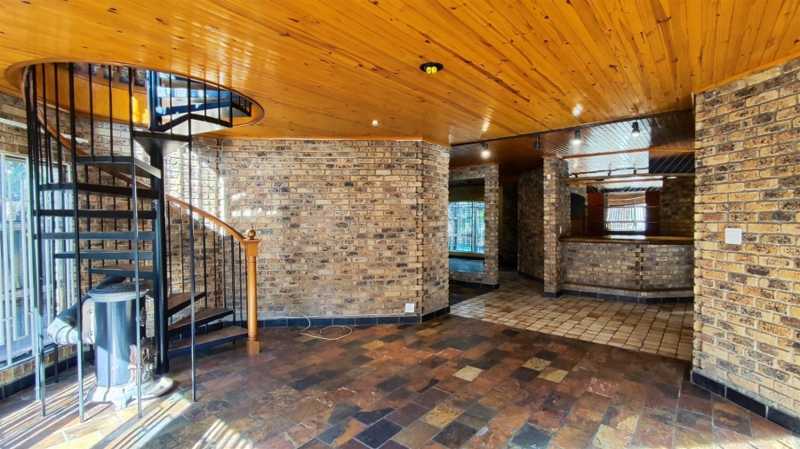 3 Bedroom Property for Sale in Sunward Park Gauteng