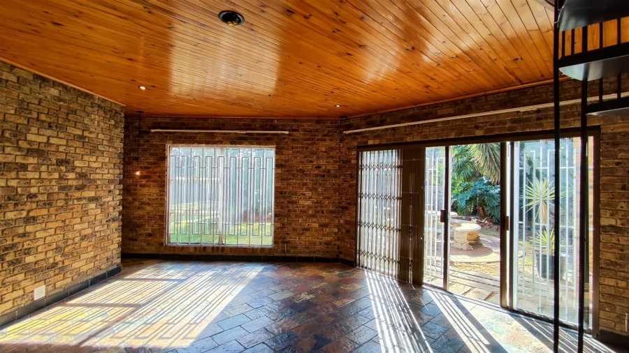 3 Bedroom Property for Sale in Sunward Park Gauteng