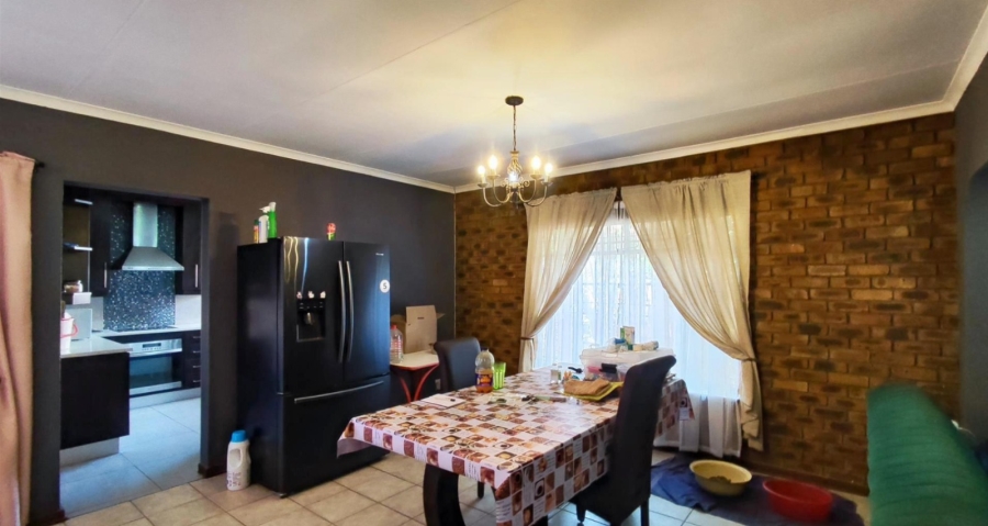 4 Bedroom Property for Sale in Selcourt Gauteng