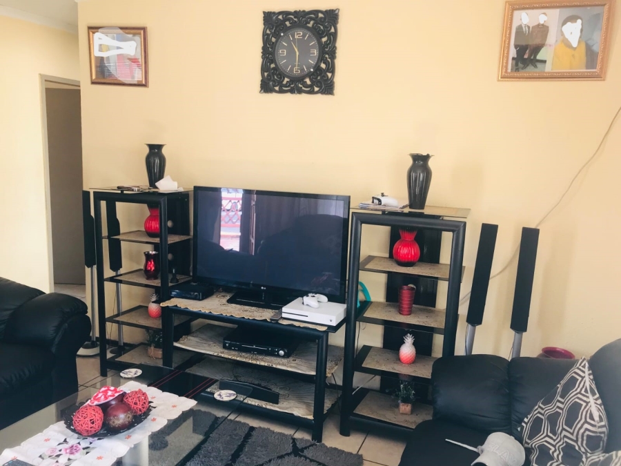 3 Bedroom Property for Sale in Lotus Gardens Gauteng