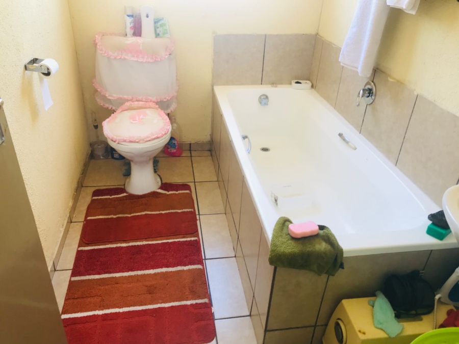 3 Bedroom Property for Sale in Lotus Gardens Gauteng