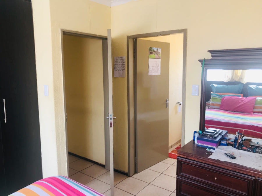 3 Bedroom Property for Sale in Lotus Gardens Gauteng