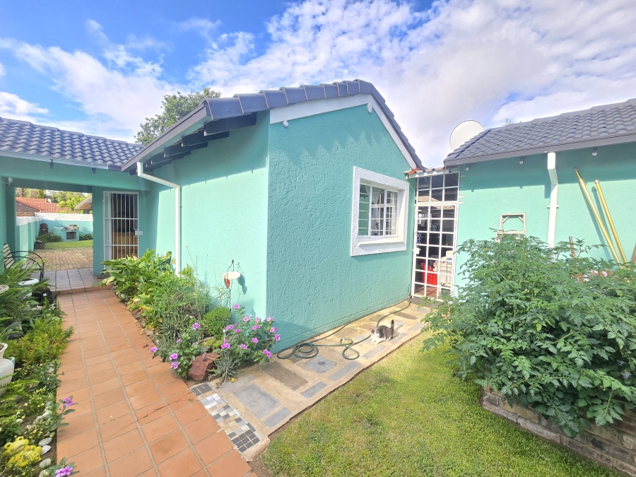 3 Bedroom Property for Sale in Bester Gauteng