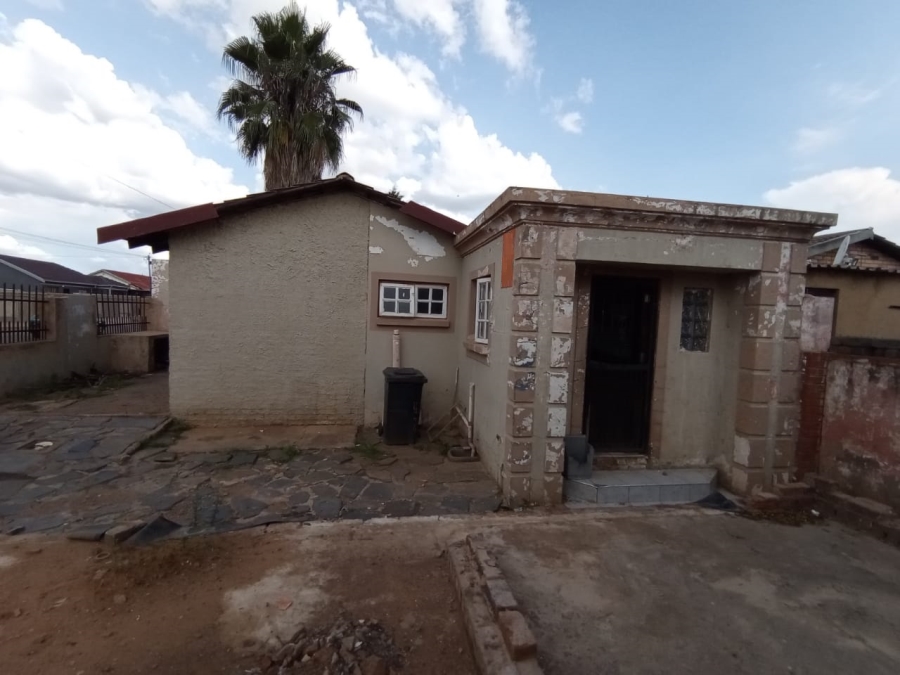 2 Bedroom Property for Sale in Nellmapius Gauteng