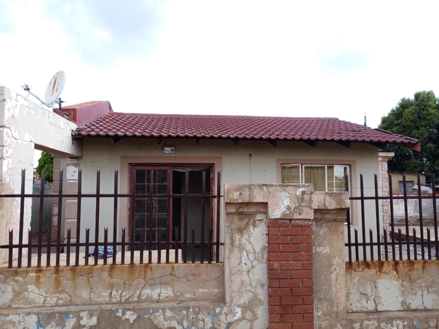 2 Bedroom Property for Sale in Nellmapius Gauteng