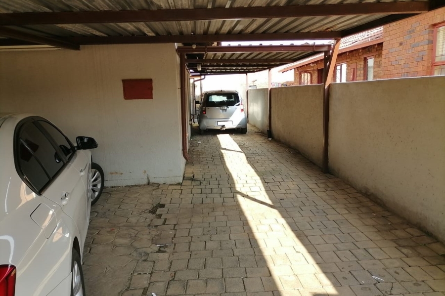 3 Bedroom Property for Sale in Nellmapius Gauteng