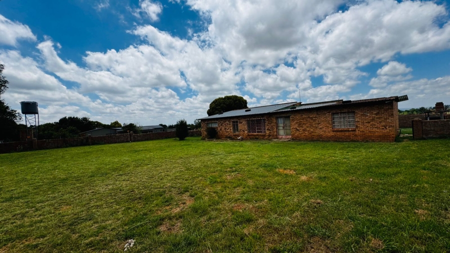 4 Bedroom Property for Sale in Vleikop A H Gauteng