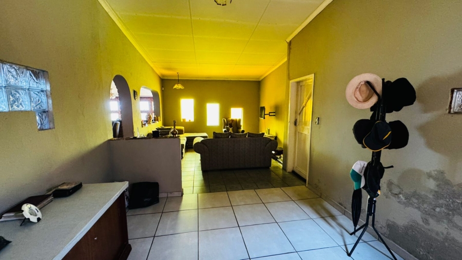 4 Bedroom Property for Sale in Vleikop A H Gauteng