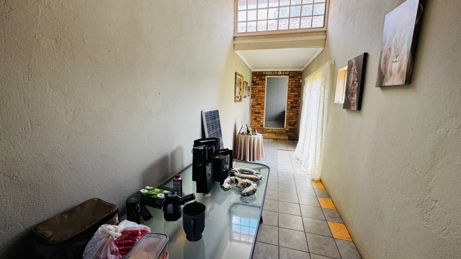 4 Bedroom Property for Sale in Vleikop A H Gauteng