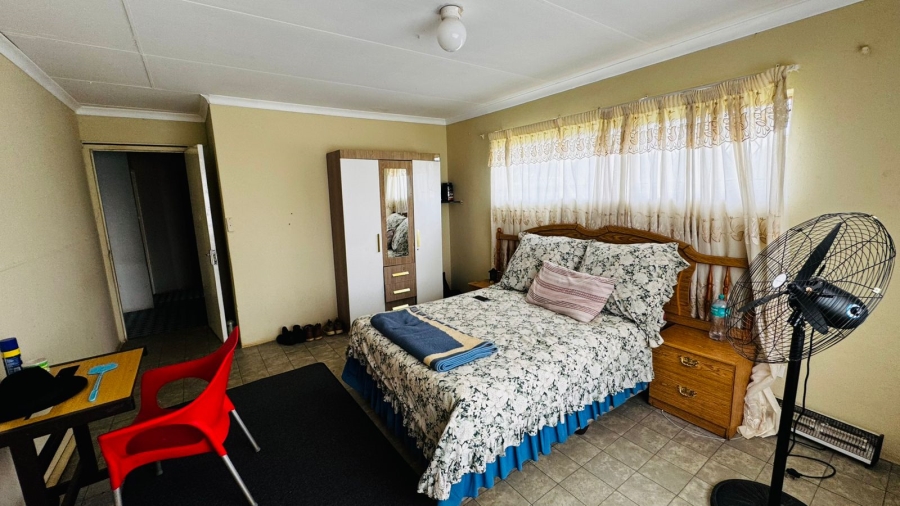 4 Bedroom Property for Sale in Vleikop A H Gauteng