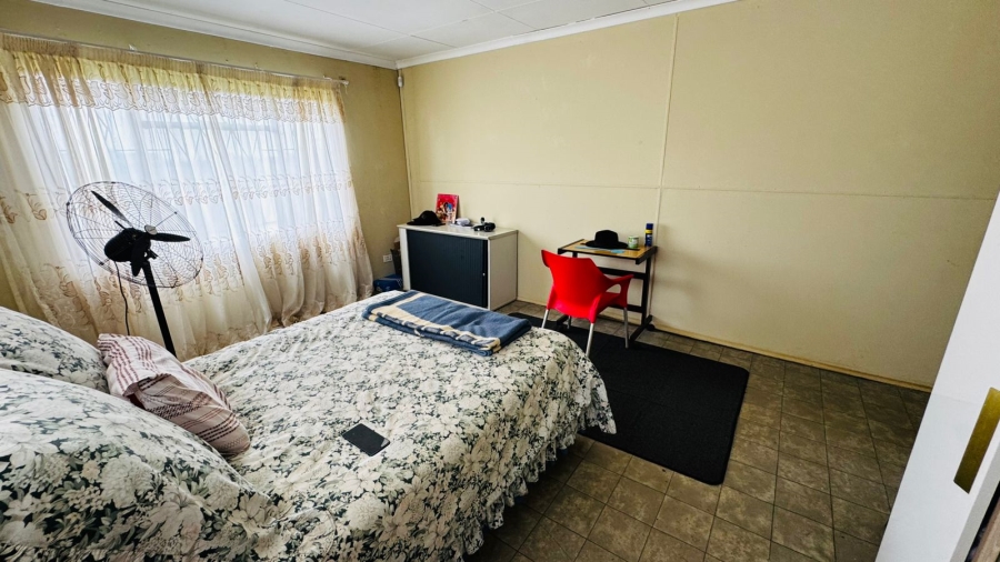 4 Bedroom Property for Sale in Vleikop A H Gauteng