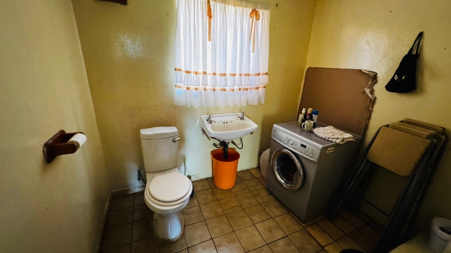 4 Bedroom Property for Sale in Vleikop A H Gauteng