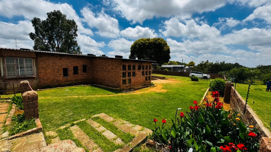 4 Bedroom Property for Sale in Vleikop A H Gauteng