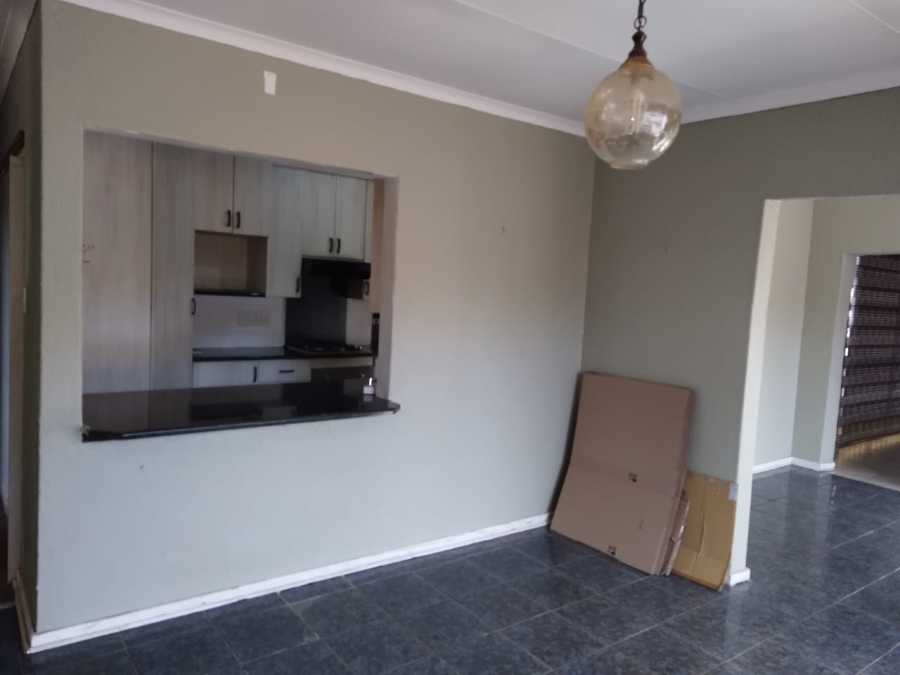 4 Bedroom Property for Sale in Birchleigh North Gauteng