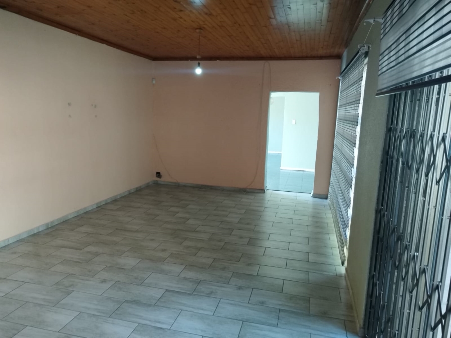 4 Bedroom Property for Sale in Birchleigh North Gauteng