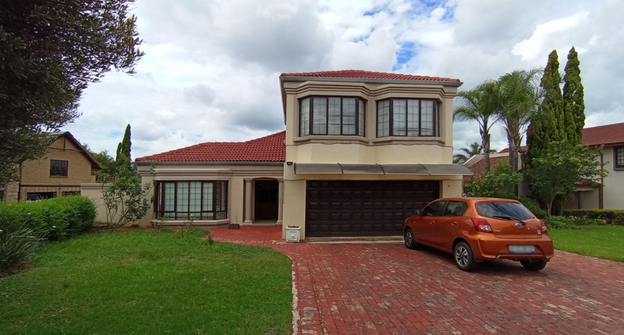 5 Bedroom Property for Sale in Moreleta Park Gauteng