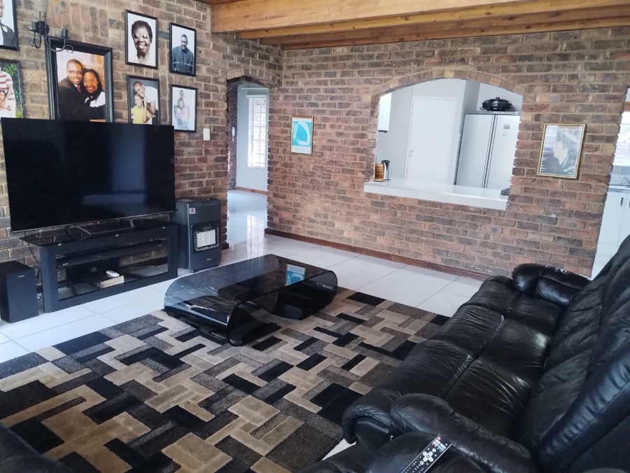 4 Bedroom Property for Sale in President Park Gauteng