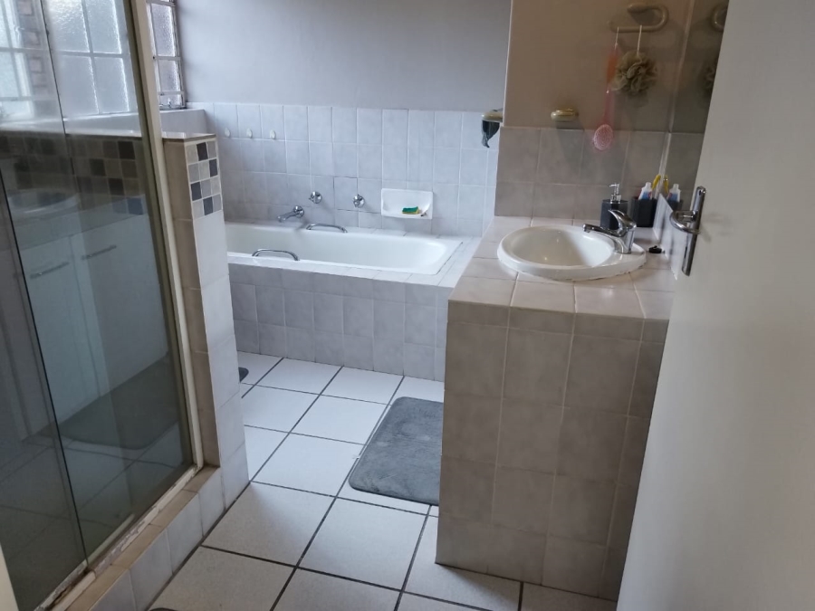 4 Bedroom Property for Sale in President Park Gauteng