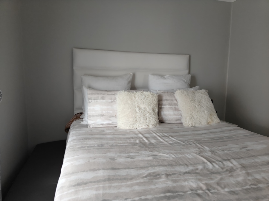 2 Bedroom Property for Sale in Roodeplaat Gauteng