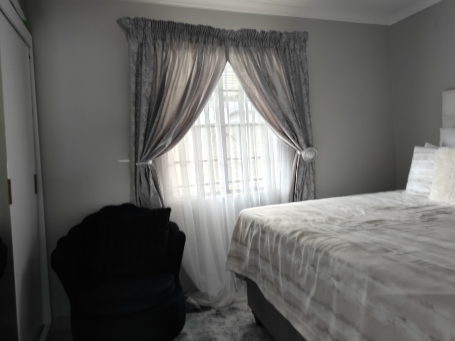 2 Bedroom Property for Sale in Roodeplaat Gauteng