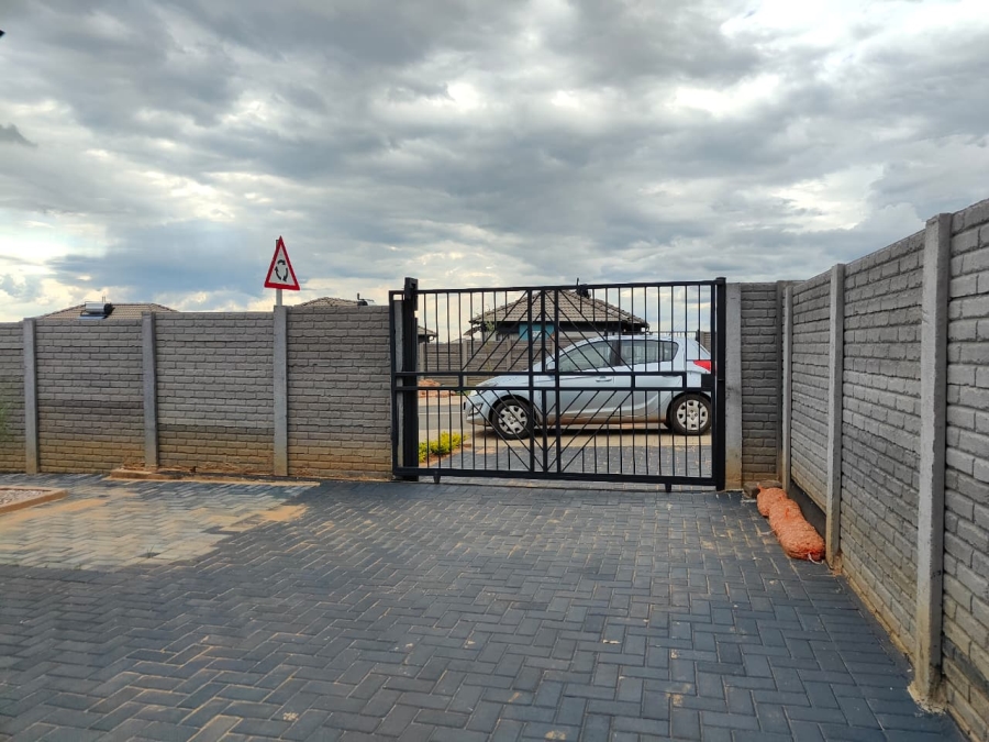 2 Bedroom Property for Sale in Roodeplaat Gauteng