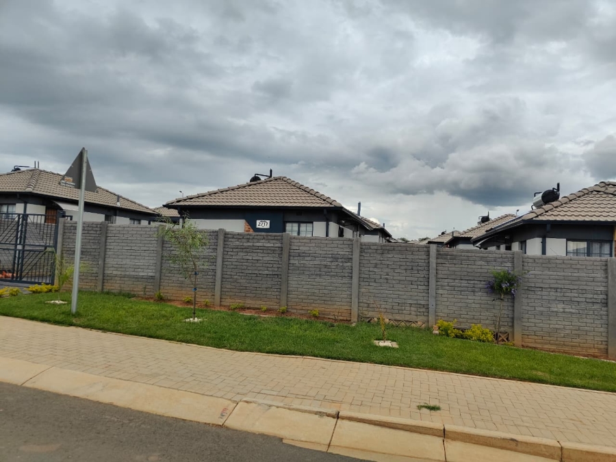 2 Bedroom Property for Sale in Roodeplaat Gauteng