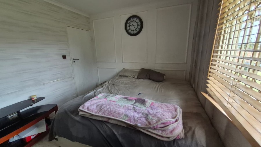 2 Bedroom Property for Sale in Cloverdene Gauteng