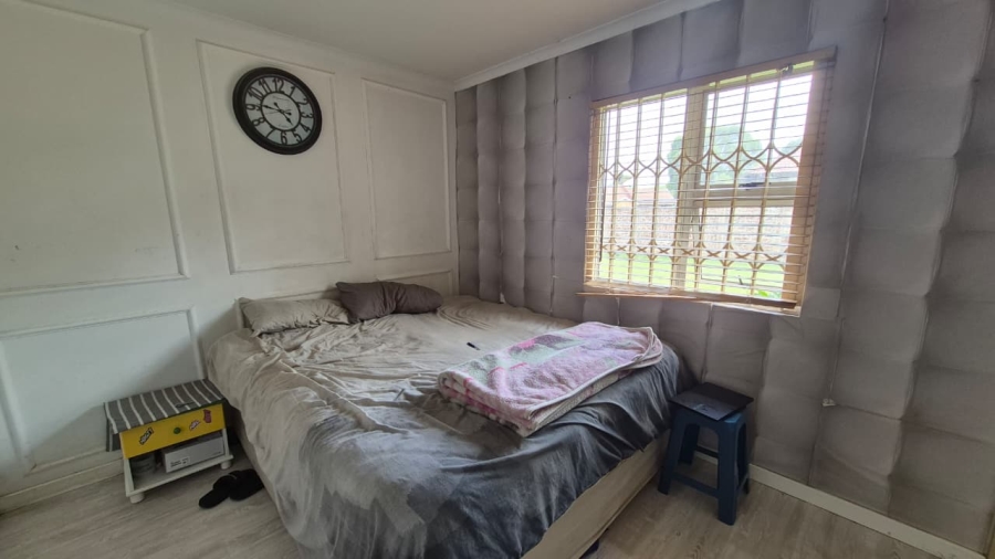2 Bedroom Property for Sale in Cloverdene Gauteng