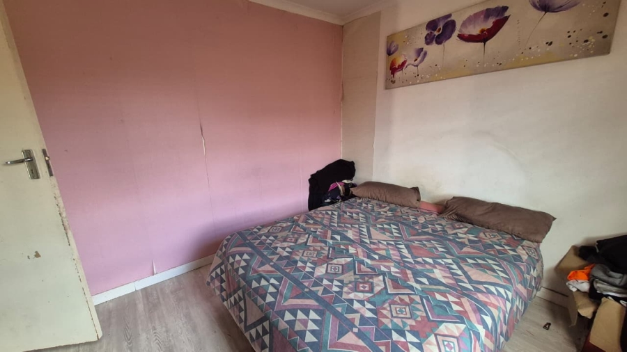 2 Bedroom Property for Sale in Cloverdene Gauteng