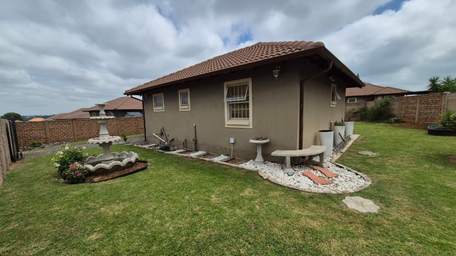 2 Bedroom Property for Sale in Cloverdene Gauteng