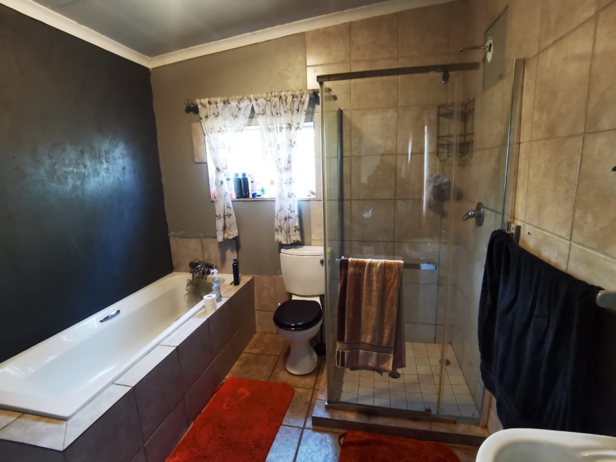 3 Bedroom Property for Sale in Sinoville Gauteng