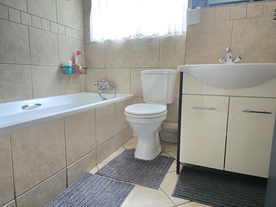 2 Bedroom Property for Sale in Tijger Valley Gauteng