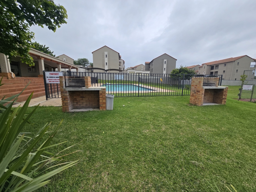 2 Bedroom Property for Sale in Tijger Valley Gauteng