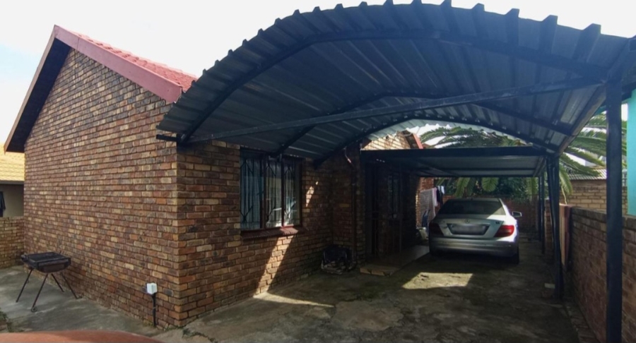 2 Bedroom Property for Sale in Philip Nel Park Gauteng