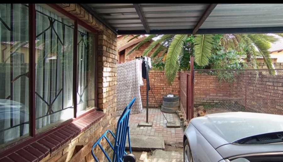 2 Bedroom Property for Sale in Philip Nel Park Gauteng