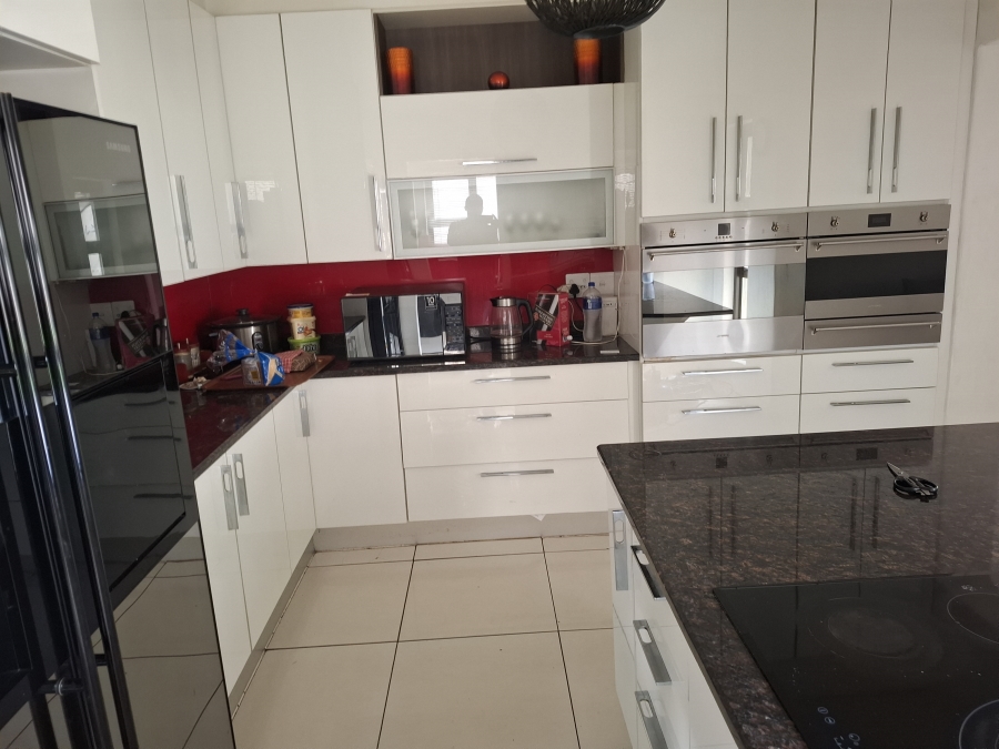 4 Bedroom Property for Sale in Glen Erasmia Gauteng