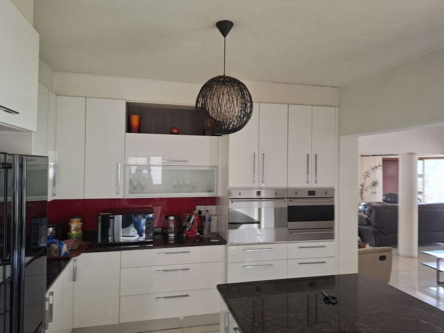 4 Bedroom Property for Sale in Glen Erasmia Gauteng