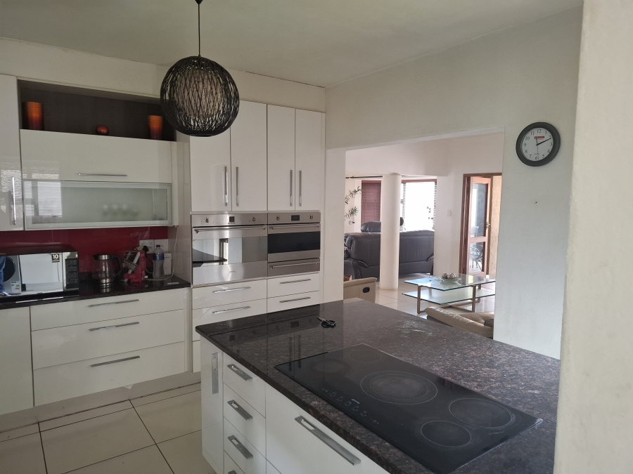 4 Bedroom Property for Sale in Glen Erasmia Gauteng
